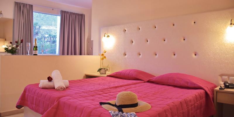 Eri Beach & Village Hotel Hersonissos (Crete) Exterior foto